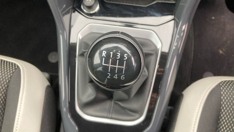 Volkswagen T-Roc 2.0 TDI SEL 5dr Diesel Hatchback